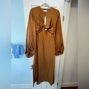 Significant Other Demi Backless Long-Sleeve Gown in Gold